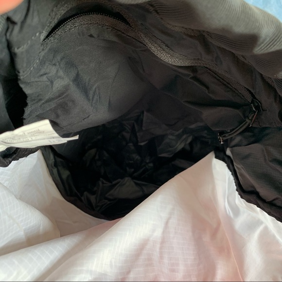 Lululemon Seawheeze 2017 Exclusive Runners drawstring bag - Picture 7 of 7